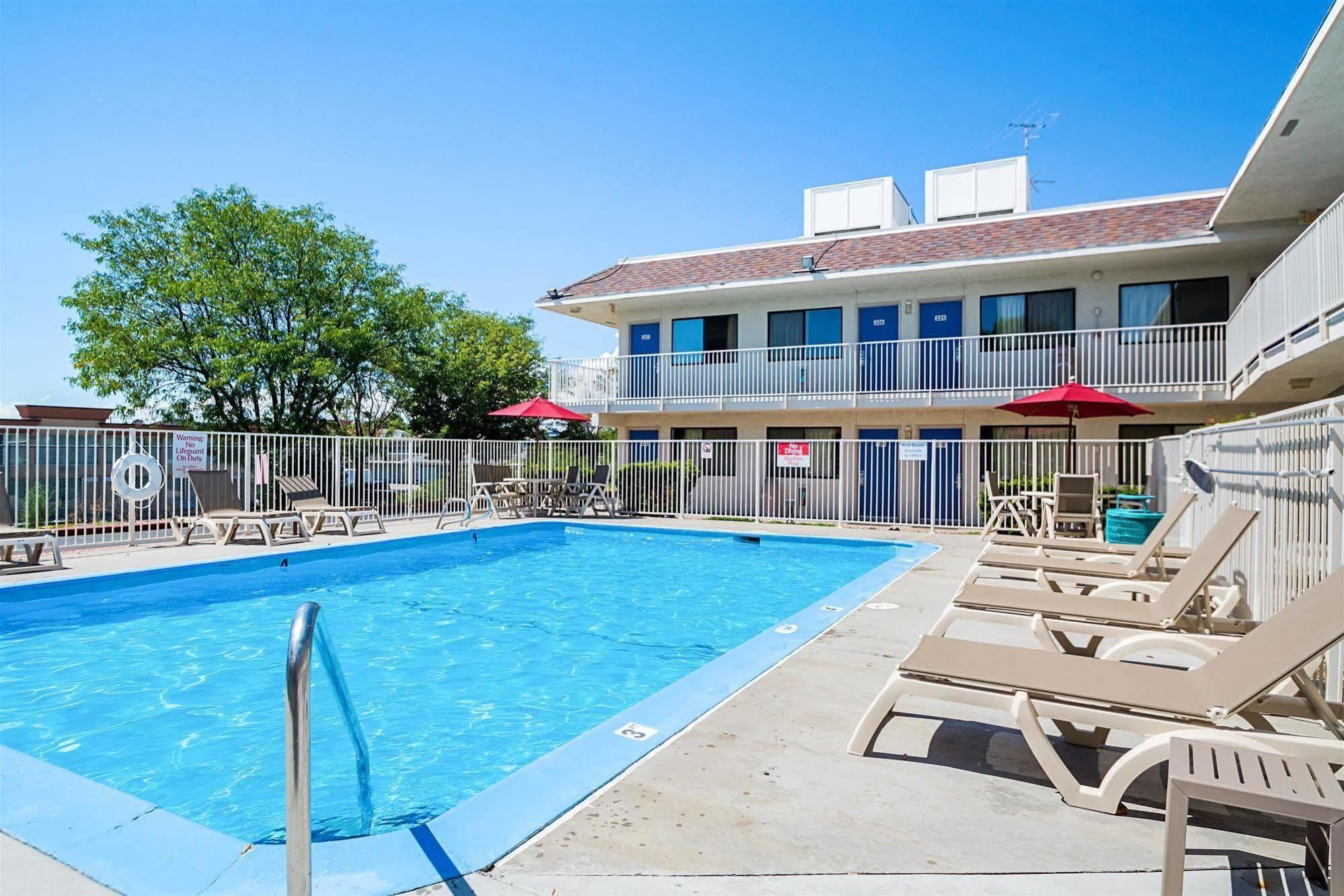 Motel 6-Pueblo, Co - I-25 ภายนอก รูปภาพ