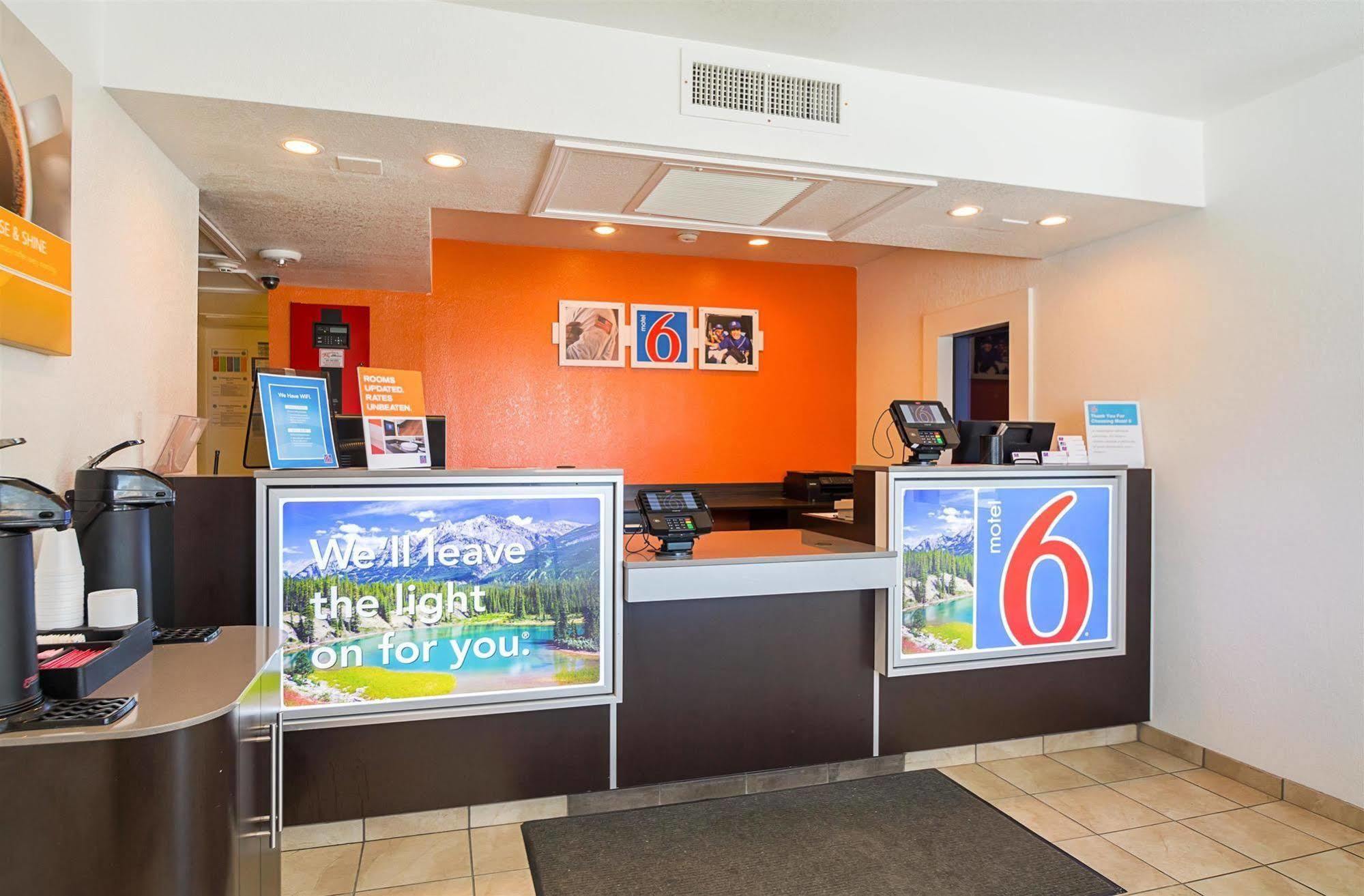 Motel 6-Pueblo, Co - I-25 ภายนอก รูปภาพ